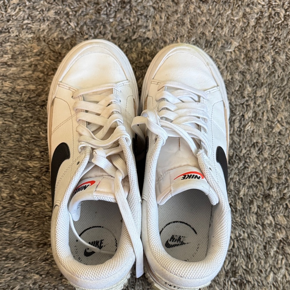 Nike White and Black Low-Top Legacy Court Sneakers